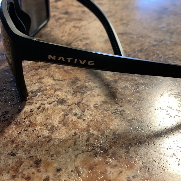 Native Black Sunglasses Accessories - Picture 2 of 6